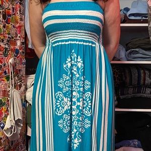 Gorgeous sundress very stretchy and comfortable